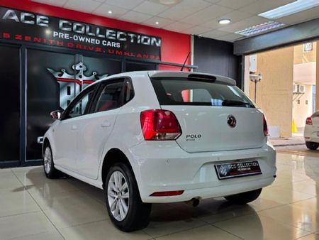 2019-Volkswagen-Polo-Vivo-16-Comfortline-Auto-5-dr_6