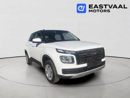 2026-Hyundai-Venue-12-Motion_0