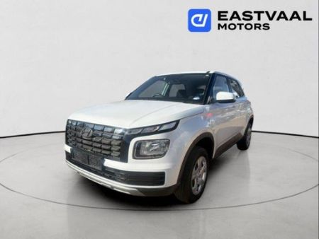 2026-Hyundai-Venue-12-Motion_2