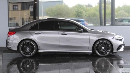2024-Mercedes-Benz-A-Class-A-200-Sedan_3