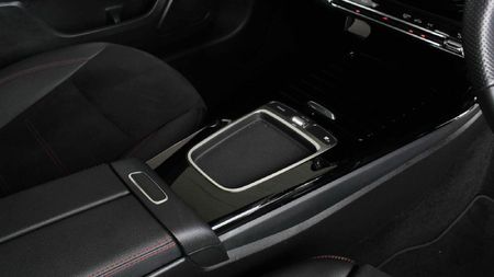 2024-Mercedes-Benz-A-Class-A-200-Sedan_8