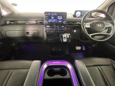 2022-Hyundai-Staria-22d-Luxury-Auto_1