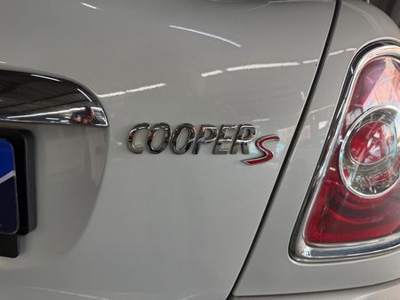 2013-MINI-Roadster-Cooper-S-Auto_10