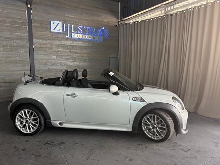 2013-MINI-Roadster-Cooper-S-Auto_7