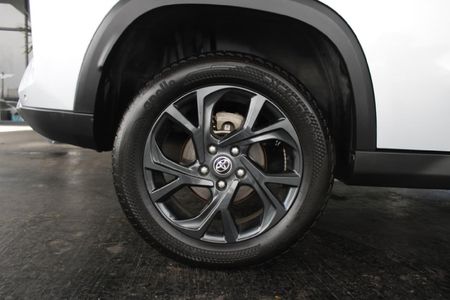2023-Toyota-Urban-Cruiser-15-XR-Auto_11