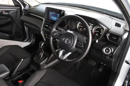 2023-Toyota-Urban-Cruiser-15-XR-Auto_12