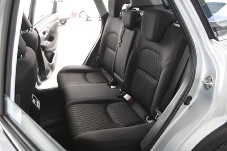 2023-Toyota-Urban-Cruiser-15-XR-Auto_17