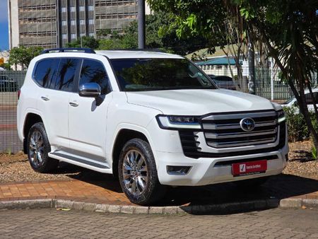 2025-Toyota-Land-Cruiser-300-V6-33D-ZX_0