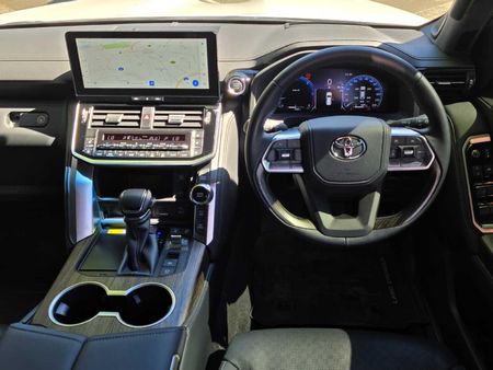 2025-Toyota-Land-Cruiser-300-V6-33D-ZX_23