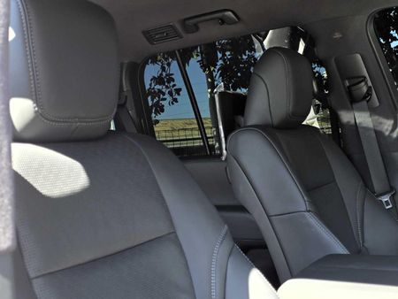 2025-Toyota-Land-Cruiser-300-V6-33D-ZX_8