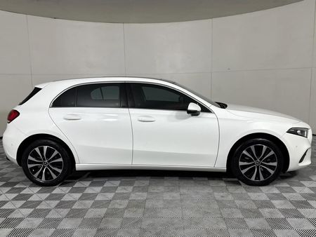 2021-Mercedes-Benz-A-Class-A-200-Auto_16