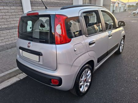 2014-Fiat-Panda-12-Lounge_2