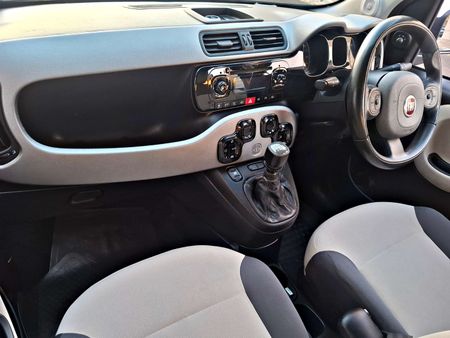2014-Fiat-Panda-12-Lounge_3