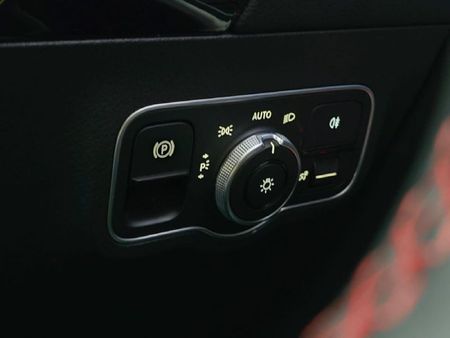 2024-Mercedes-Benz-GLA-200d-Progressive_20
