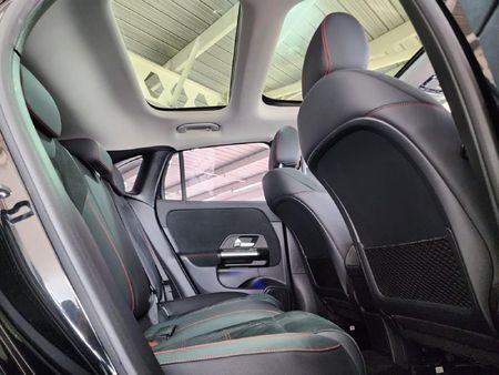2024-Mercedes-Benz-GLA-200d-Progressive_26