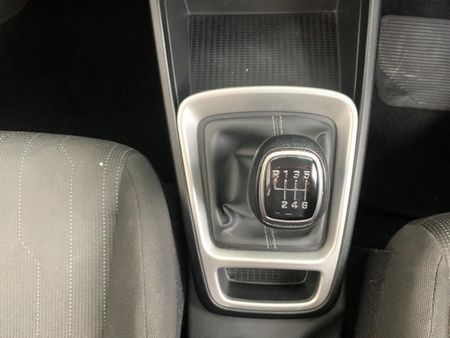 2022-Hyundai-Venue-10-TGDI-Motion_17