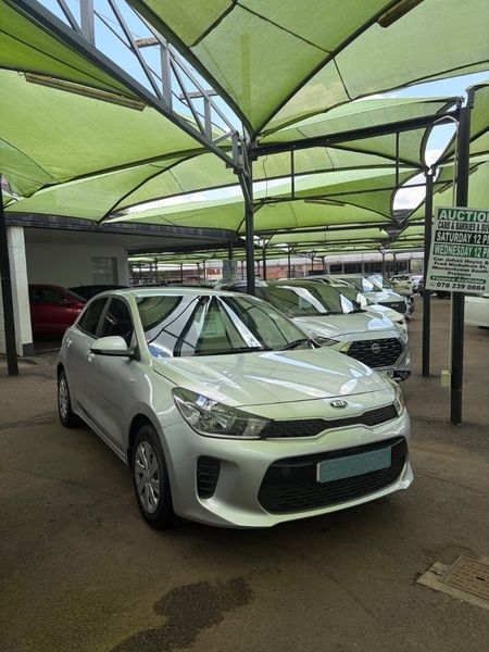 2019-Kia-Rio-12-5-dr_0