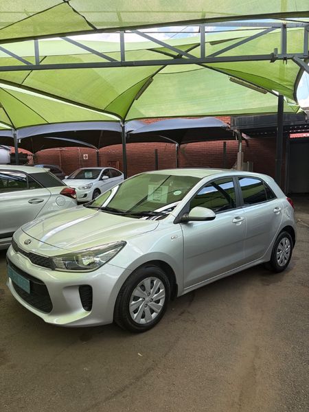 2019-Kia-Rio-12-5-dr_10