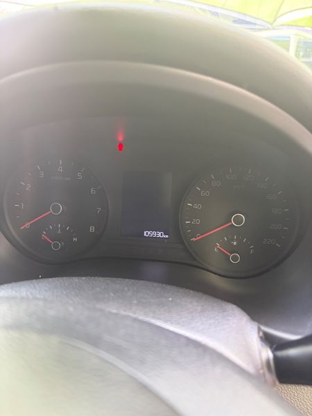 2019-Kia-Rio-12-5-dr_4