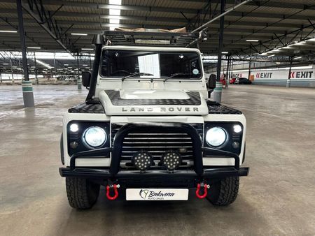 2013-Land-Rover-Defender-110-22D-Station-Wagon-Limited_1