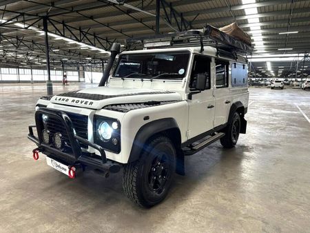 2013-Land-Rover-Defender-110-22D-Station-Wagon-Limited_2