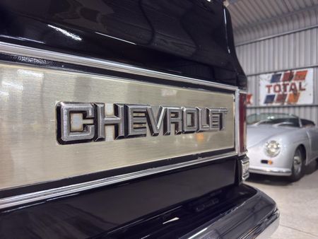 1986-Chevrolet-K5-Blazer_11