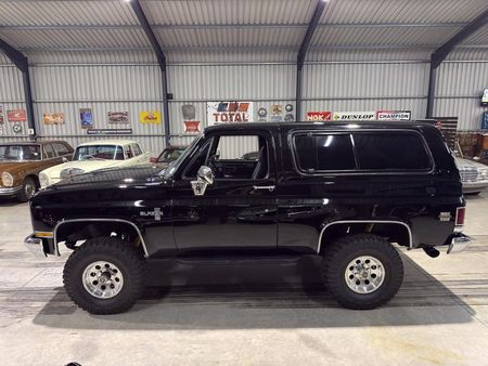 1986-Chevrolet-K5-Blazer_12