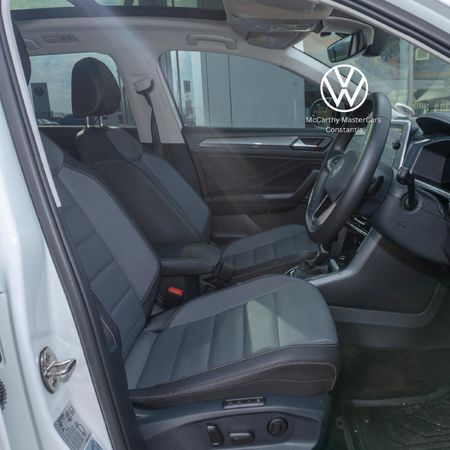 2025-Volkswagen-T-Roc-14-TSI-Design-Auto_2