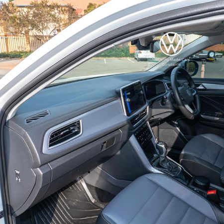 2025-Volkswagen-T-Roc-14-TSI-Design-Auto_6
