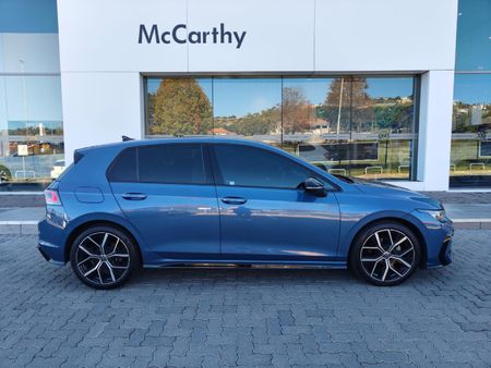 2026-Volkswagen-Golf-14-TSI-R-Line-Auto-110kw_13