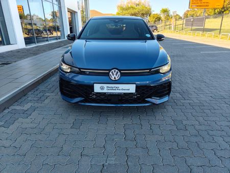 2026-Volkswagen-Golf-14-TSI-R-Line-Auto-110kw_14