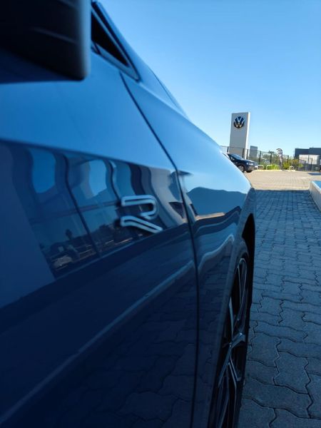 2026-Volkswagen-Golf-14-TSI-R-Line-Auto-110kw_8