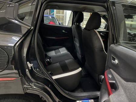 2023-Nissan-Magnite-10-Turbo-Acenta-Kuro-Auto_9