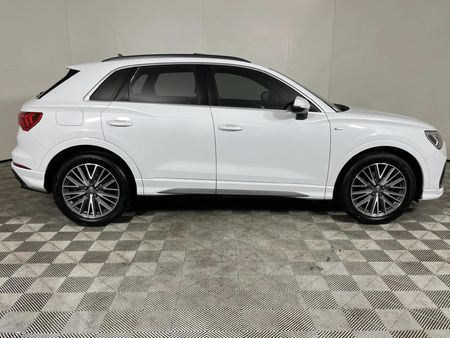2020-Audi-Q3-14-TFSI-S-Line-35-TFSI_16
