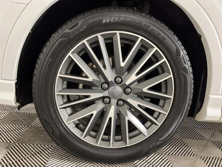 2020-Audi-Q3-14-TFSI-S-Line-35-TFSI_4