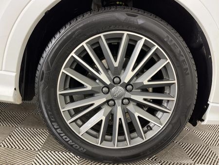 2020-Audi-Q3-14-TFSI-S-Line-35-TFSI_5