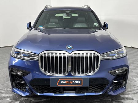 2020-BMW-X7-xDrive30d-M-Sport_16