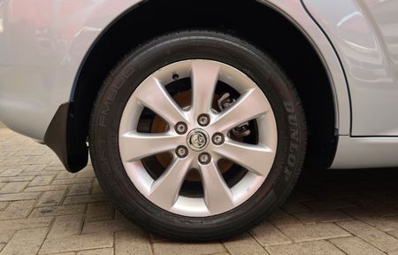 2008-Toyota-Verso-160-SX_15