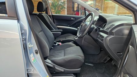 2008-Toyota-Verso-160-SX_24