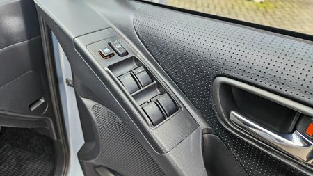 2008-Toyota-Verso-160-SX_26