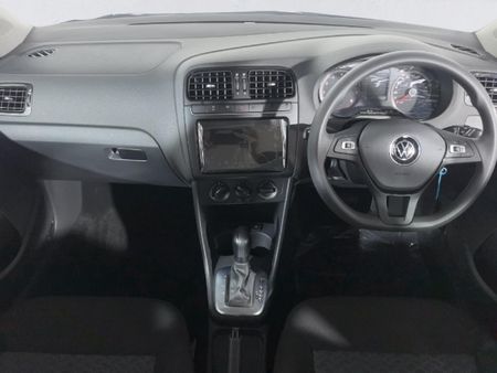 2026-Volkswagen-Polo-Vivo-16-Life_8