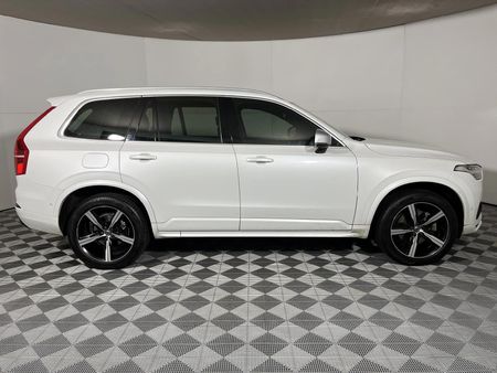 2019-Volvo-XC90-T6-R-Design-AWD_16