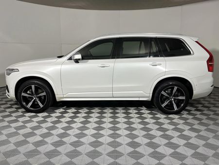 2019-Volvo-XC90-T6-R-Design-AWD_18