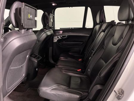 2019-Volvo-XC90-T6-R-Design-AWD_3