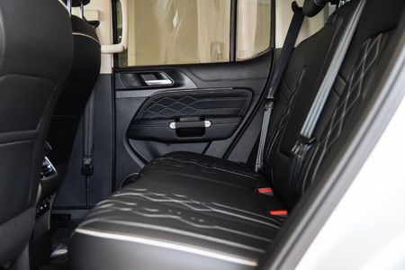 2026-GWM-Tank-300-20T-HEV-Super-Luxury-4x4_15