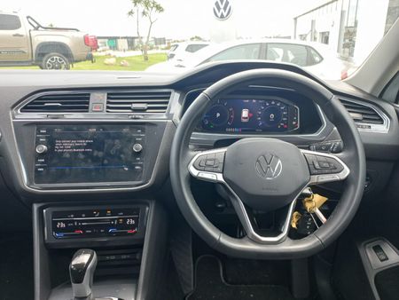 2025-Volkswagen-Tiguan-Allspace-14-TSI-Life-DSG-Auto_5