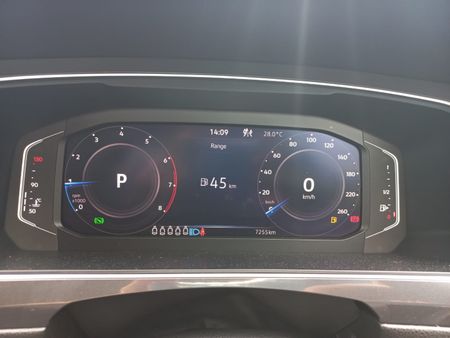 2025-Volkswagen-Tiguan-Allspace-14-TSI-Life-DSG-Auto_7