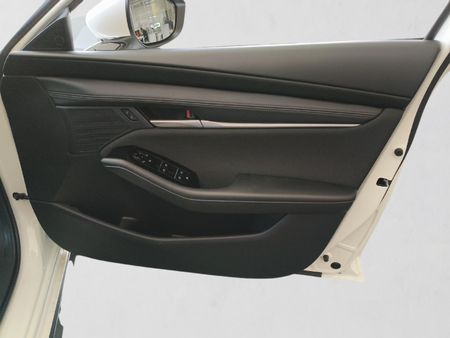 2026-Mazda-3-15-Dynamic-5-dr_14