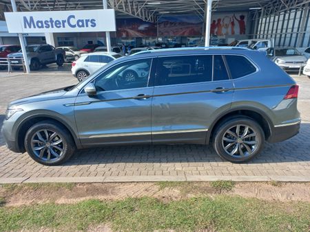2022-Volkswagen-Tiguan-Allspace-14-TSI-Life-DSG-Auto_4