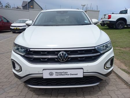 2023-Volkswagen-T-Roc-14-TSI-Design-Auto_1